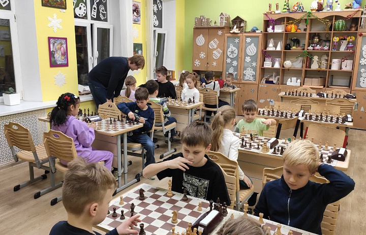 Итоги шахматного турнира,  посвященного 57-й годовщине со дня образования ДЮЦ "На Комсомольской"